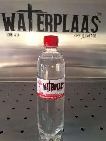 Waterplaas – 500 ml Sparkling Flavoured Water – Strawberry
